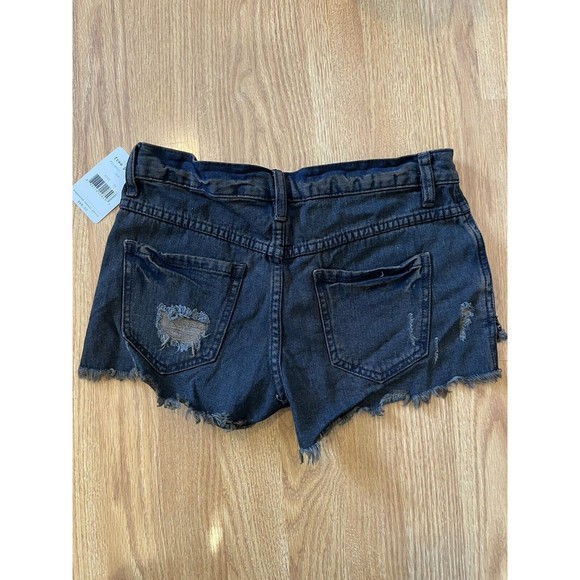 NWT Free People Dark Wash Runaway Slouch Button Fly Cut Off Denim Shorts… - Picture 7 of 12